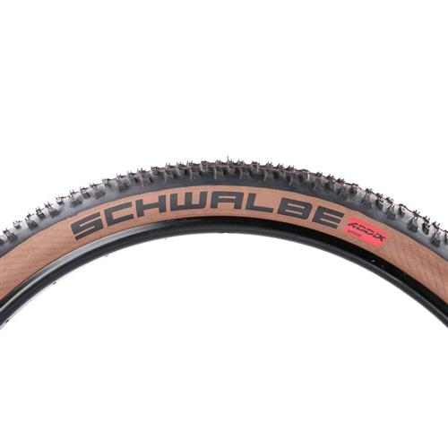 PNEU SCHWALBE RACING RALPH SUPERRACE 29X2.35 TLEASY ADDIX VERMELHO COM FAIXA BEGE