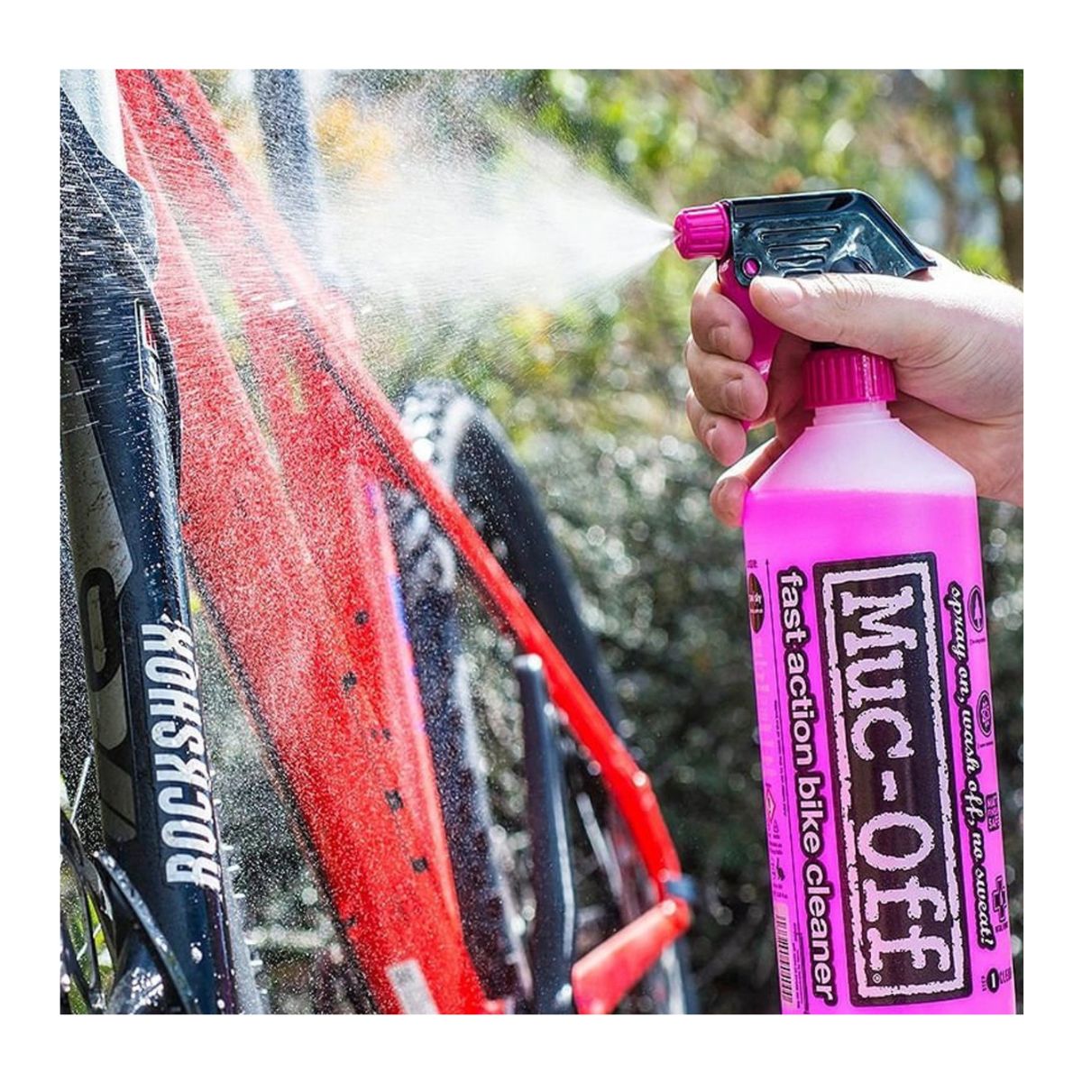 KIT DE LIMPEZA 8 EM 1 BICYCLE CLEANING MUC-OFF KIT Rosa