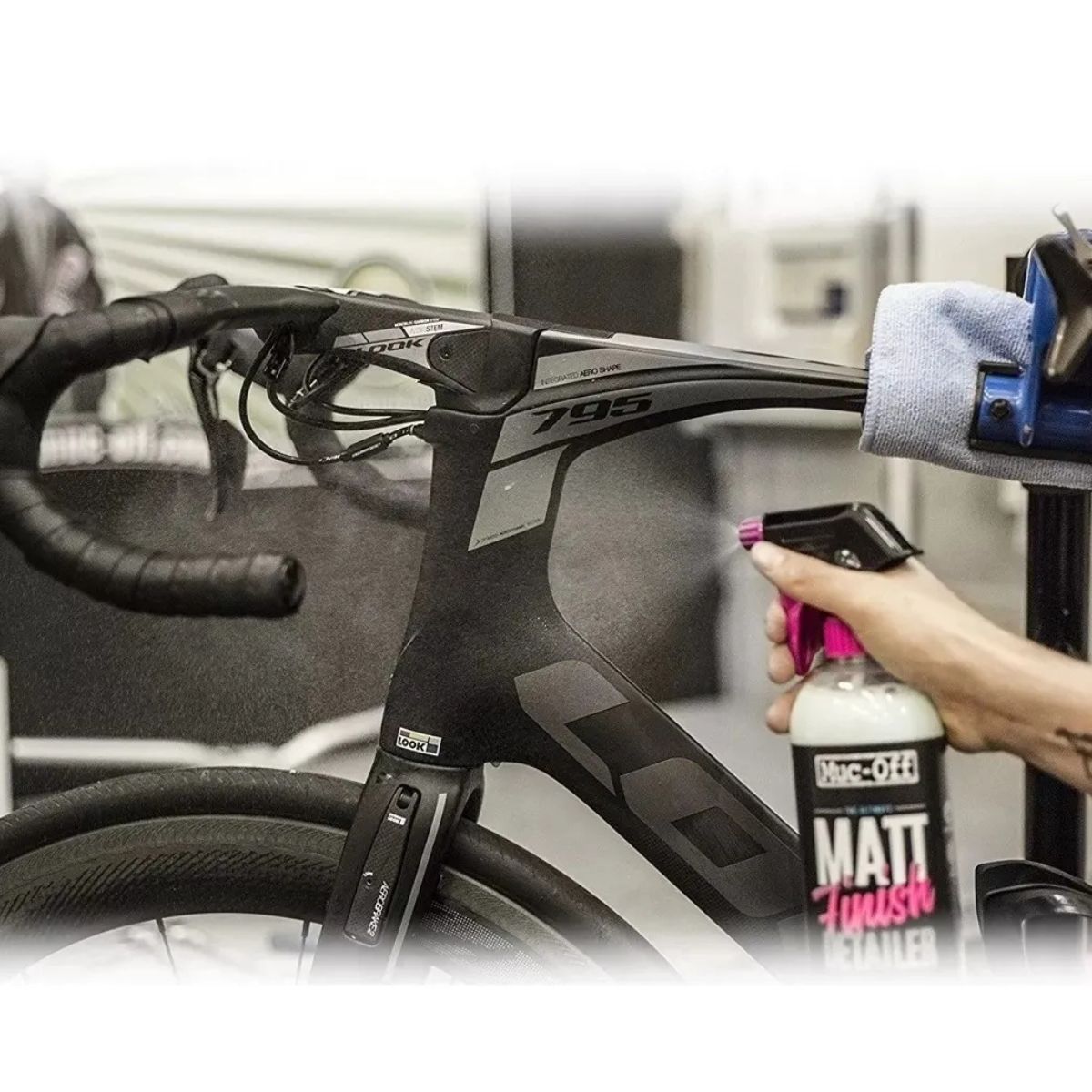 POLIDOR MATT FINISH DETAILER - 250ML - MUC-OFF (20004)