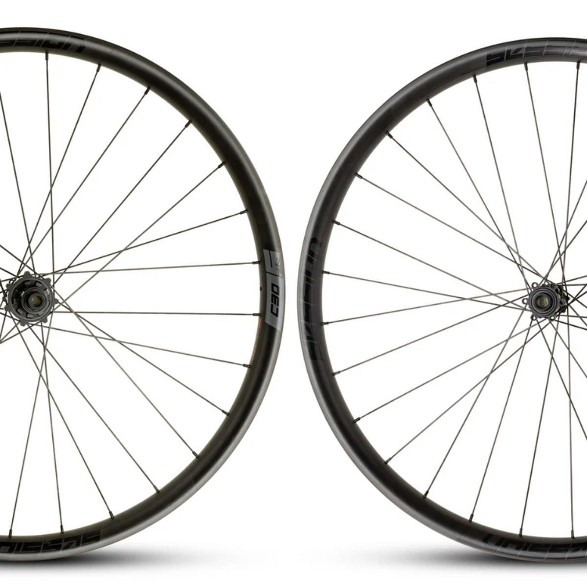 RODA SESSION CARBONO C30 MTB 30MM 28F SIX MONKEY XD BOOST (PAR)