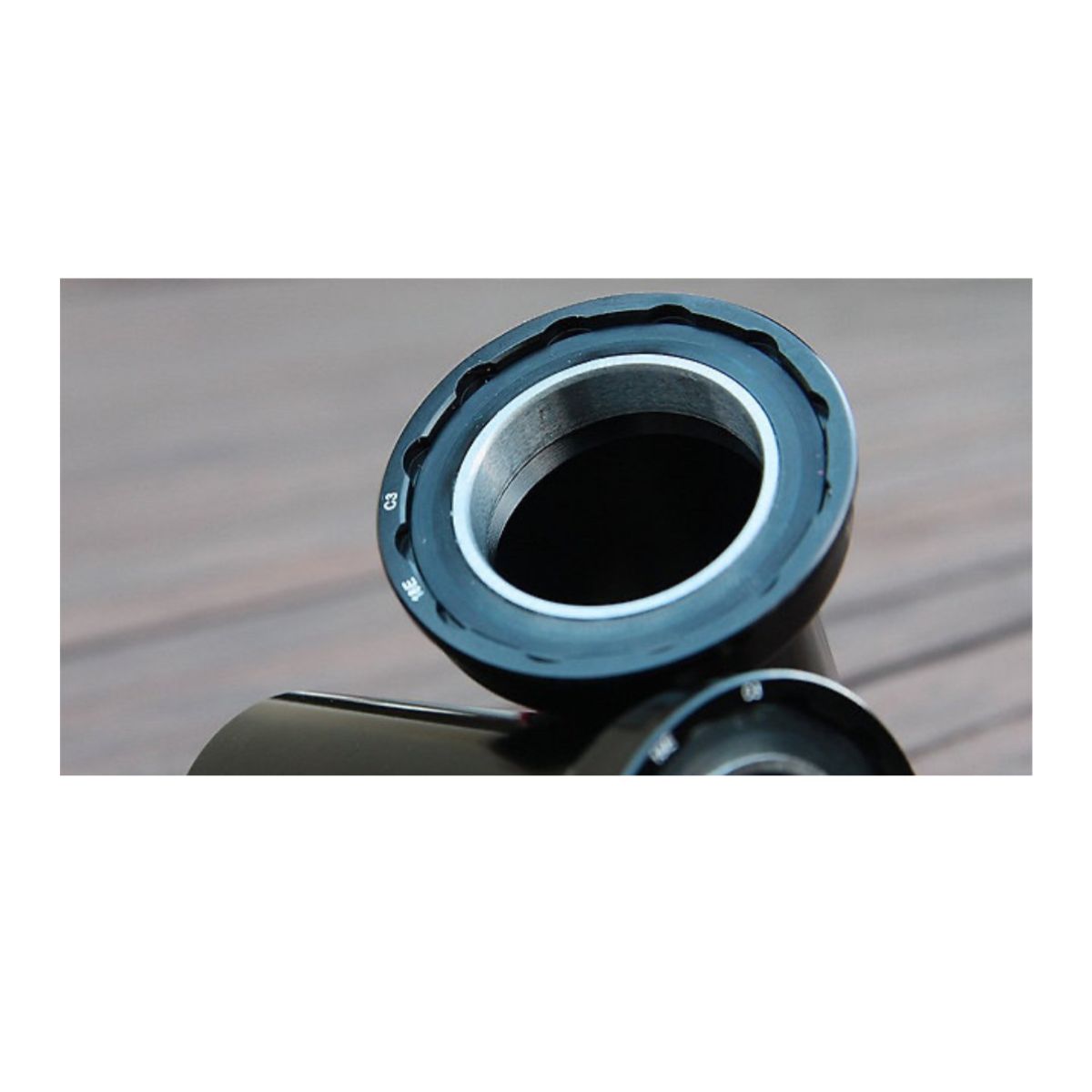 Movimento Central Token Ninja BB3724 Shimano
